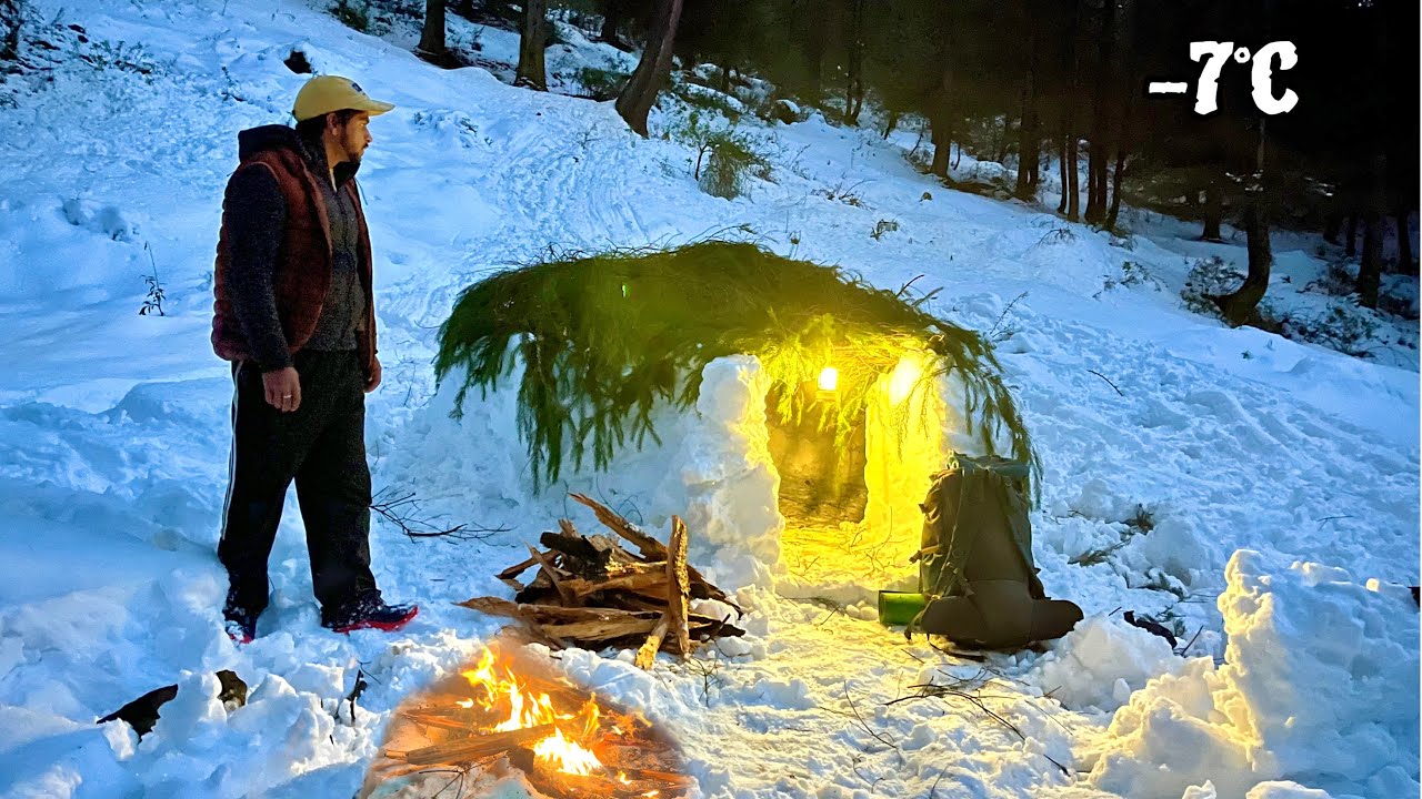 -7°C 🥶Winter surviving snow Alone: 24 hours surviving camping challenge#asmr#bushcraft #camping 