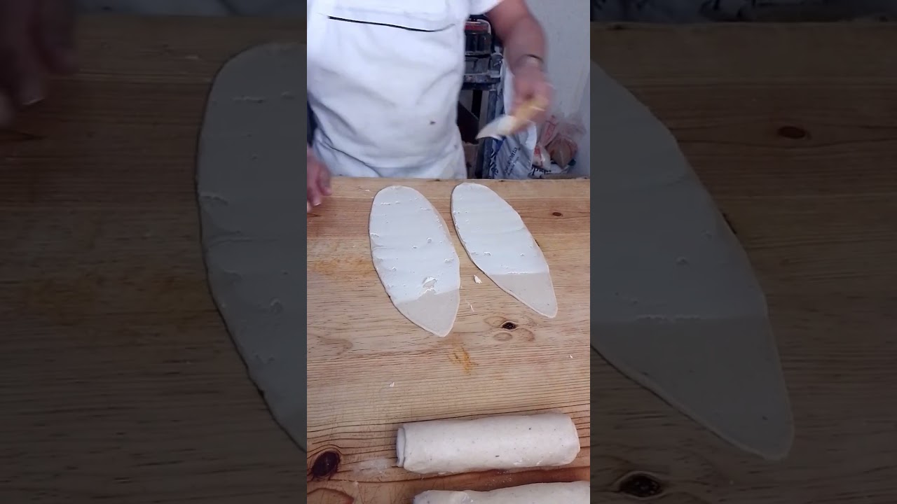 ¡ASIENDO 3 FIGURAS DE PAN DE CANELA!,, TRONCOS,GUSANO Y PANADEROS😋😋😋😍😍😍