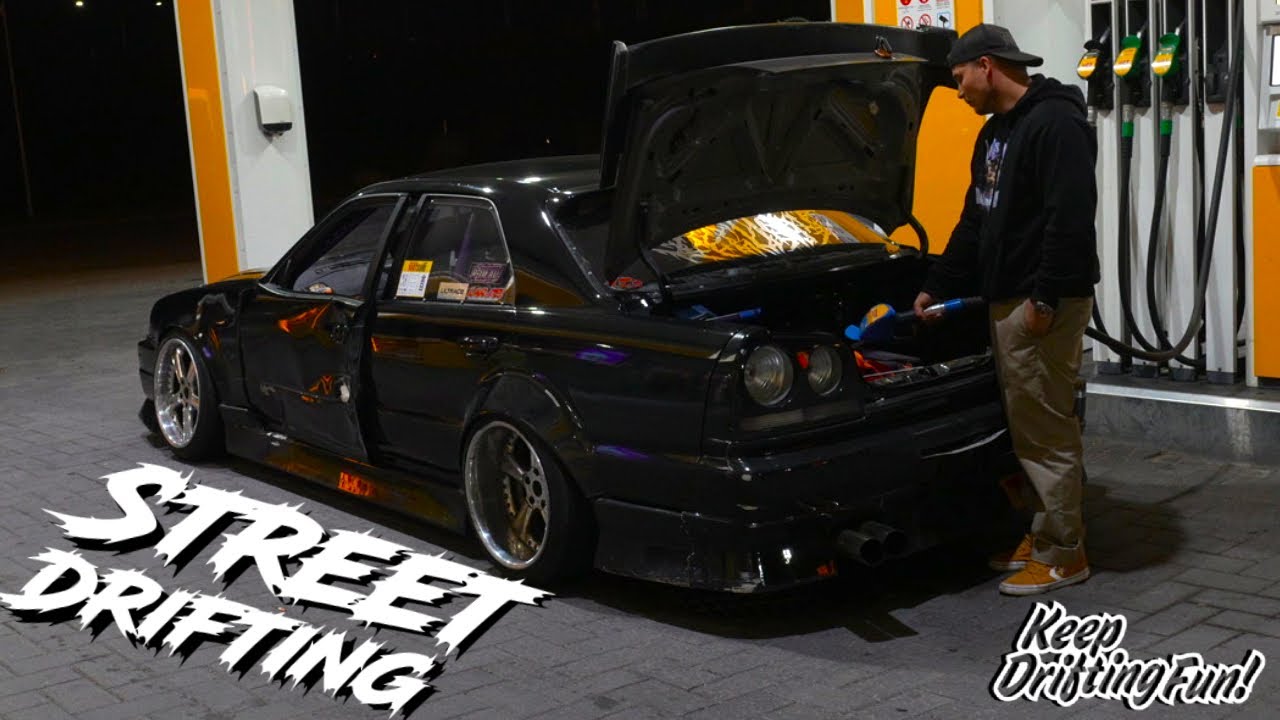 R34 Skyline vs F80 M3 Midnight Street Drifting | Streeto Vlog
