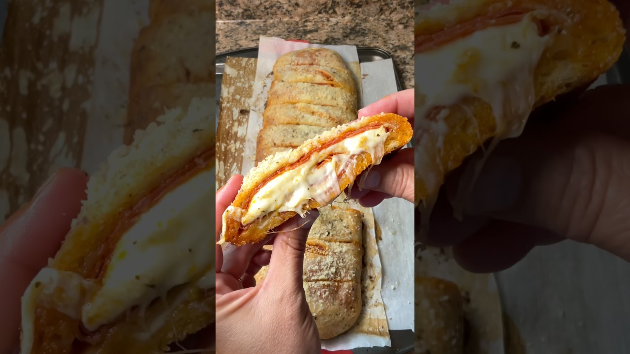 Pepperoni Stromboli 🔥. Always a hit for dinner! 