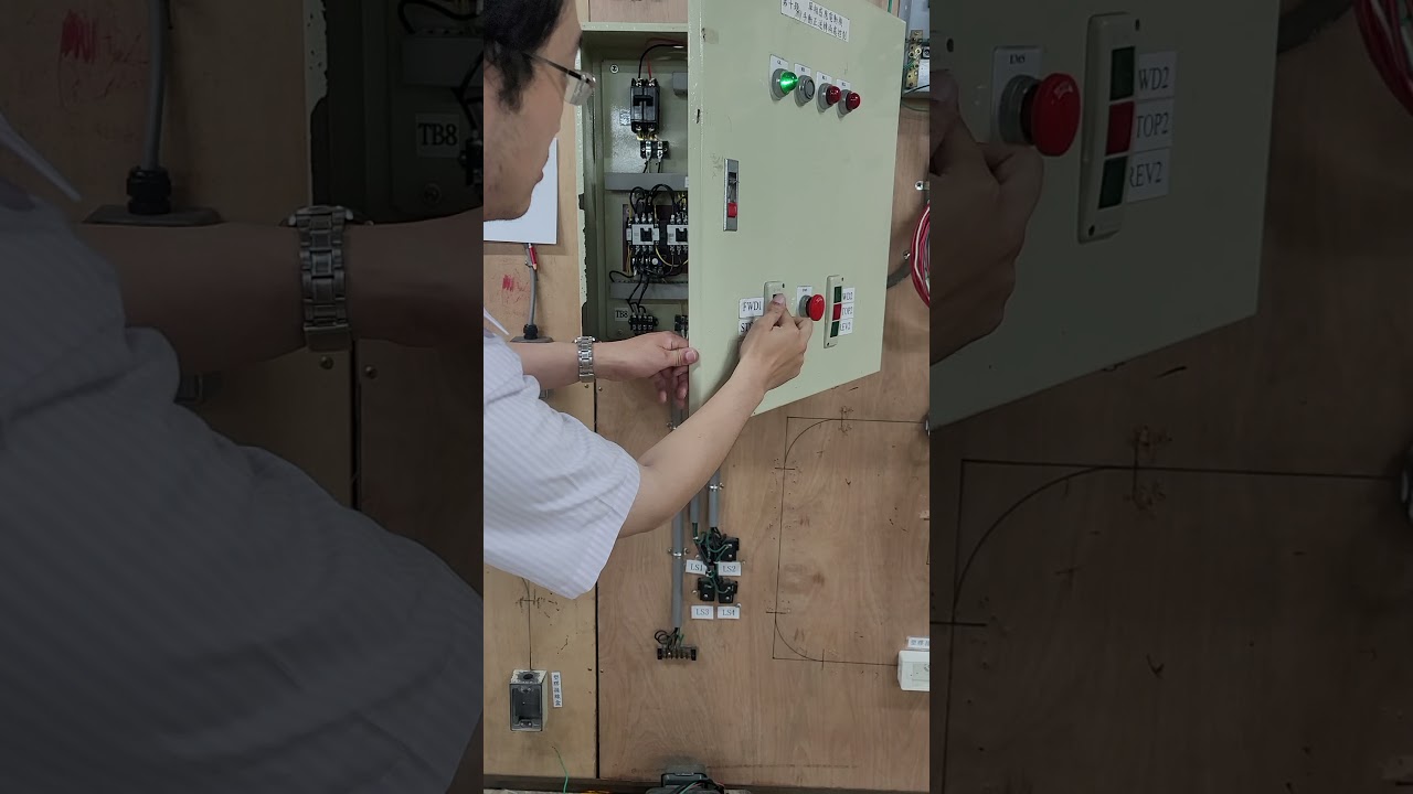 室內配線丙級控制盤第十題－單相感應電動機手動正逆轉兩處控制電路