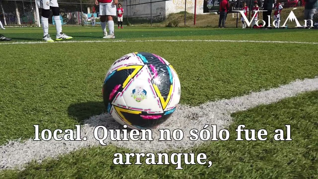 Martín Median da primera patada al torneo futbolito Bimbo