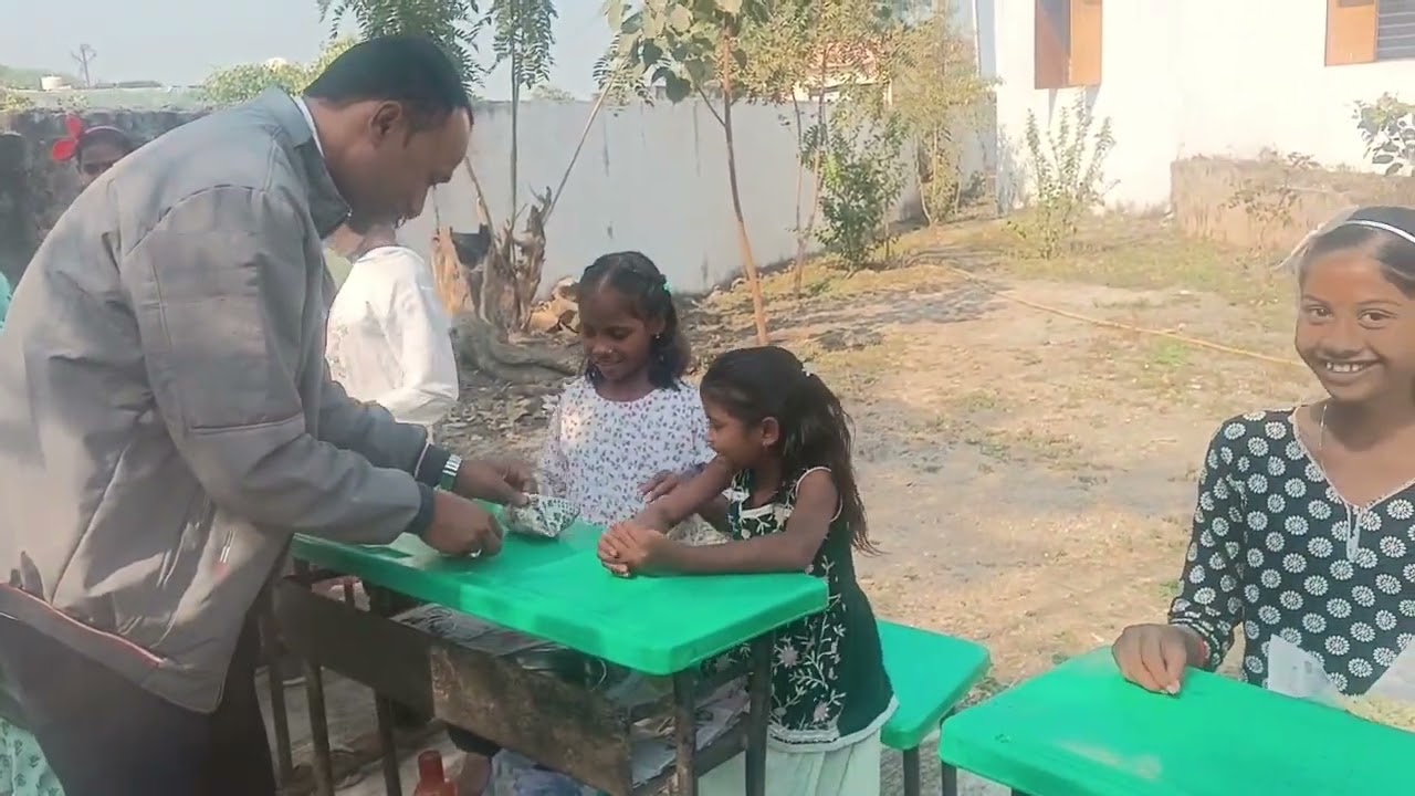 आनंद नगरी 😋😋#dance #schollbeautifullife #schollbeautifullife #indianpatrioticsong #school #travel 