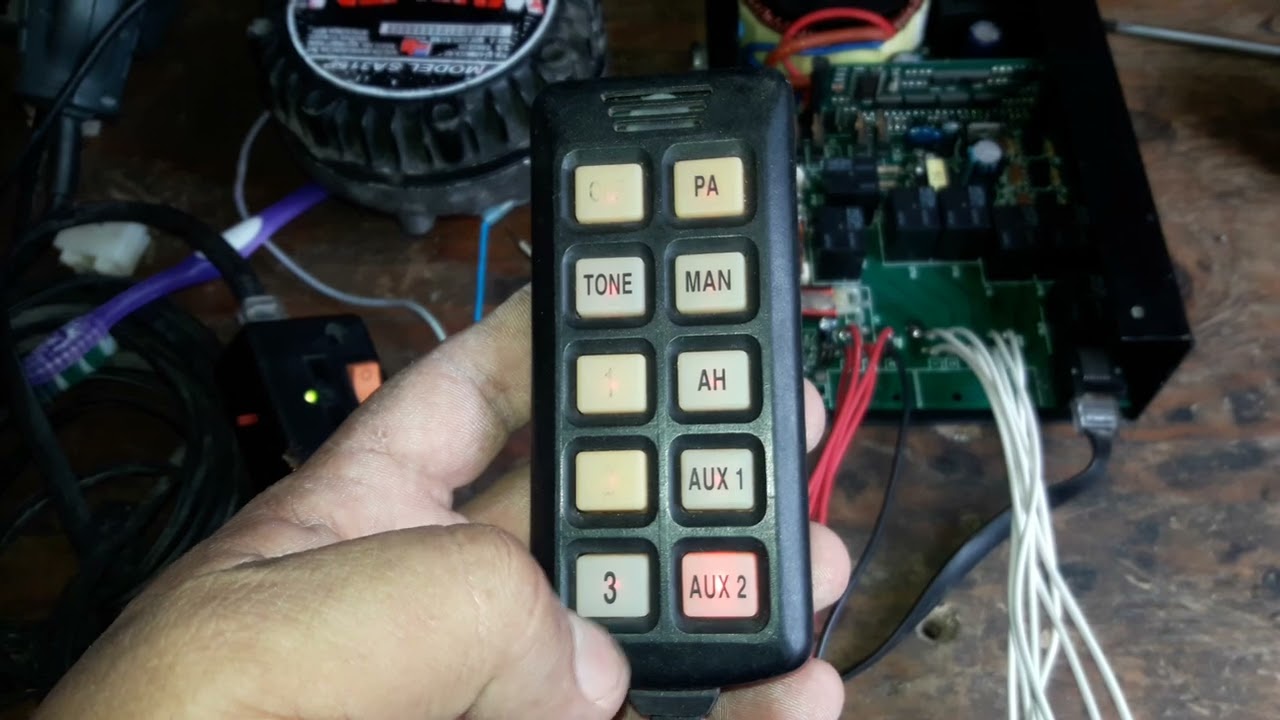 Sirena Federal Signal VAMA disponible. $2000😎👍🙏