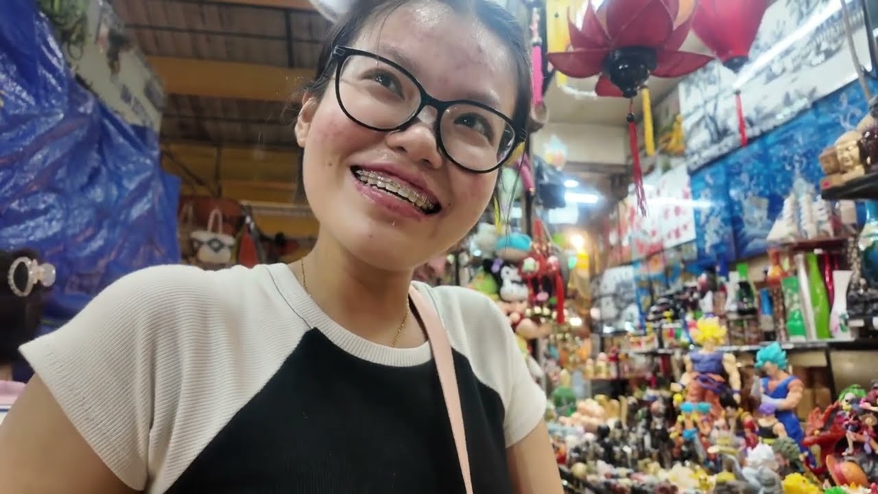Exploring Ben Thanh Market. Saigon's Most Lively Marketplace.
