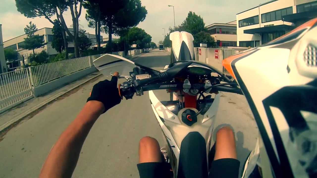 GoPro Hero 3 Black | Raduno 23-08-2013 Viserba | KTM 125 exc Six Days 2013 wheelie