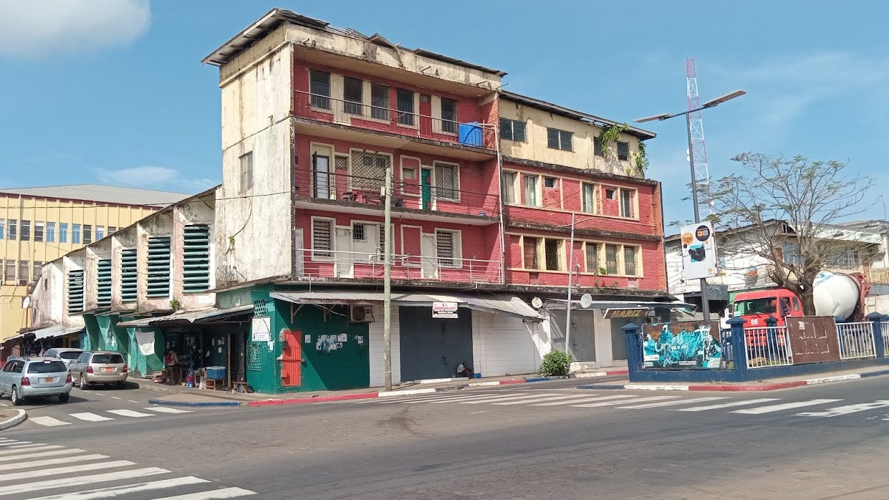 Morning Drive Through Monrovia Liberia: Clean Streets, Smooth Traffic & Lively City Vibes! May 2025