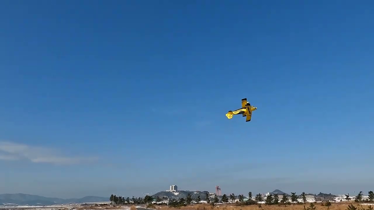 삼호 비행팀 Pilot RC Pitts Challenger 106