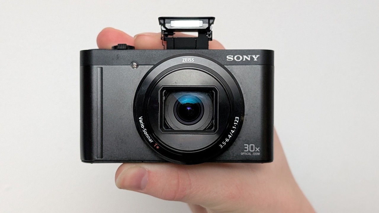 The BEST budget compact camera in 2026? - Sony WX500