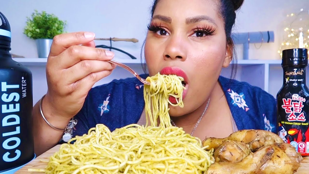 PESTO PASTA, CHICKEN MUKBANG | STORYTIME