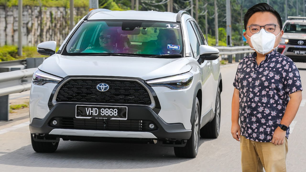 Обзор Toyota Corolla Cross Hybrid 2022 года в Малайзии — RM137k