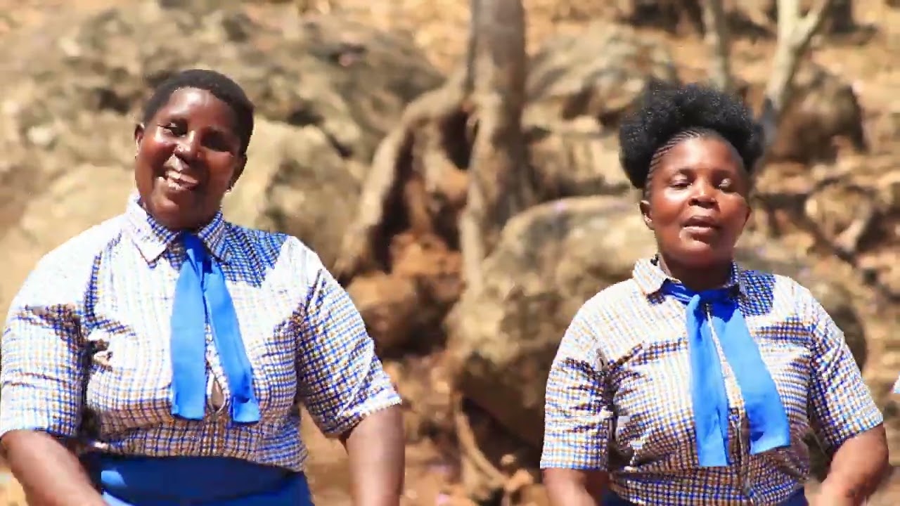 ST PETERS  NTENJE CHOIR 1 -  NTCHITO ZAMULUNGU ( GLORY MEDIA )