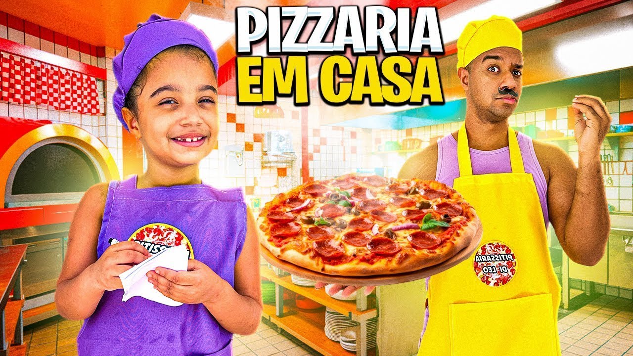 TRANSFORMAMOS NOSSA CASA EM: PIZZARIA, SALÃO DE BELEZA, CINEMA E PARQUE DE DIVERSÕES