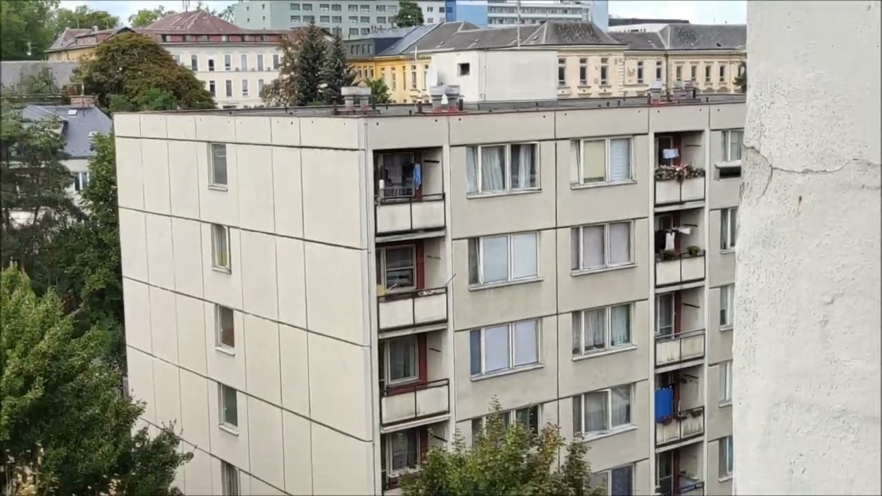 Nemocniční paneláky v původním stavu (FN Olomouc)