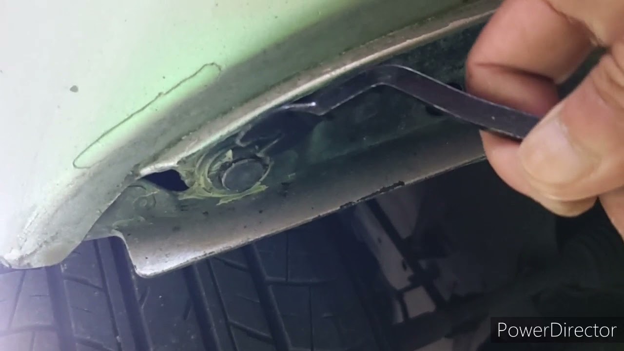 Removing of Front Bumper (Avanza 2014)