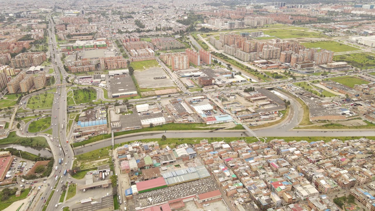 Explorando en Drone Tintal Bogota Colombia