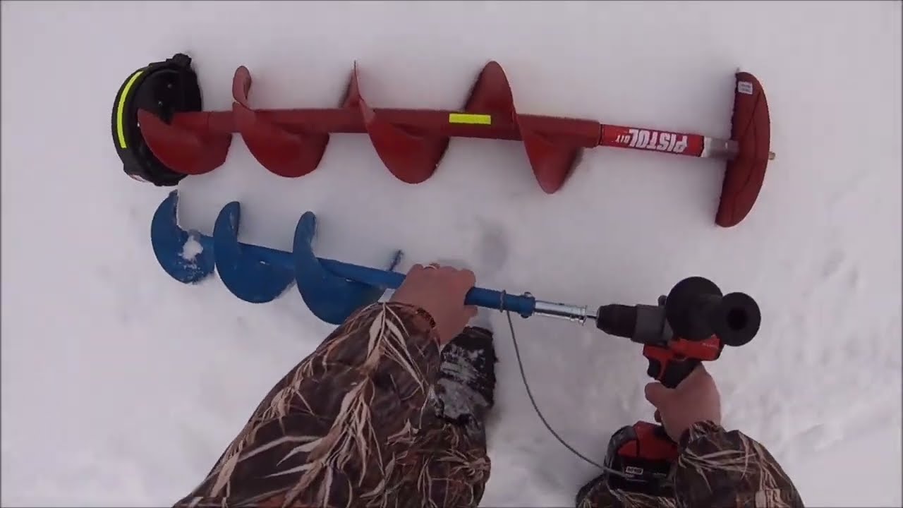 Eskimo Pistol bit vs Mora hand auger bit