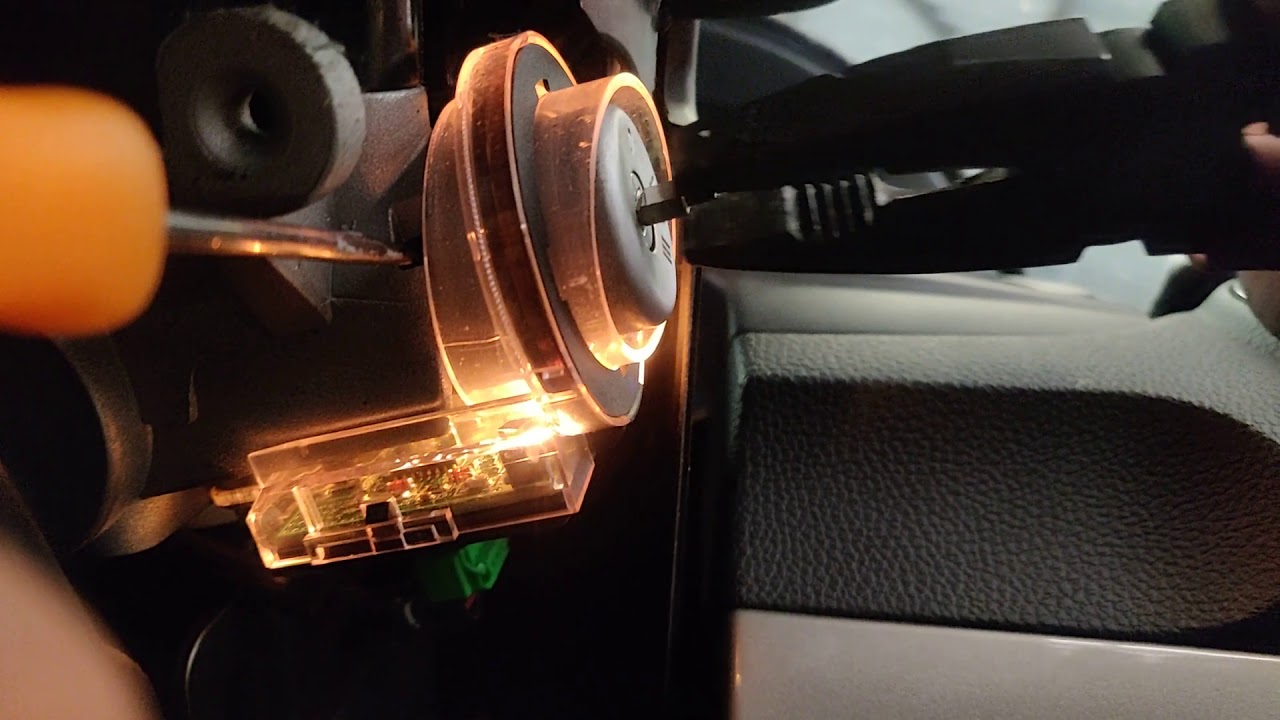 Снятие замка зажигания Ford Territory