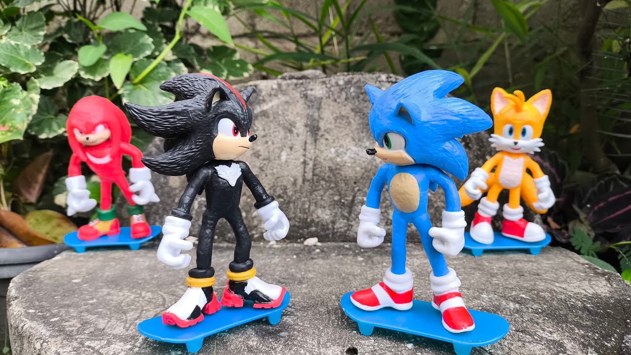 Sonic and Friend/Sonic Shadow/Were Hog/Knuckles/Metal Sonic/Sonic Hedgehog/Tails/Super Shadow/Eggman