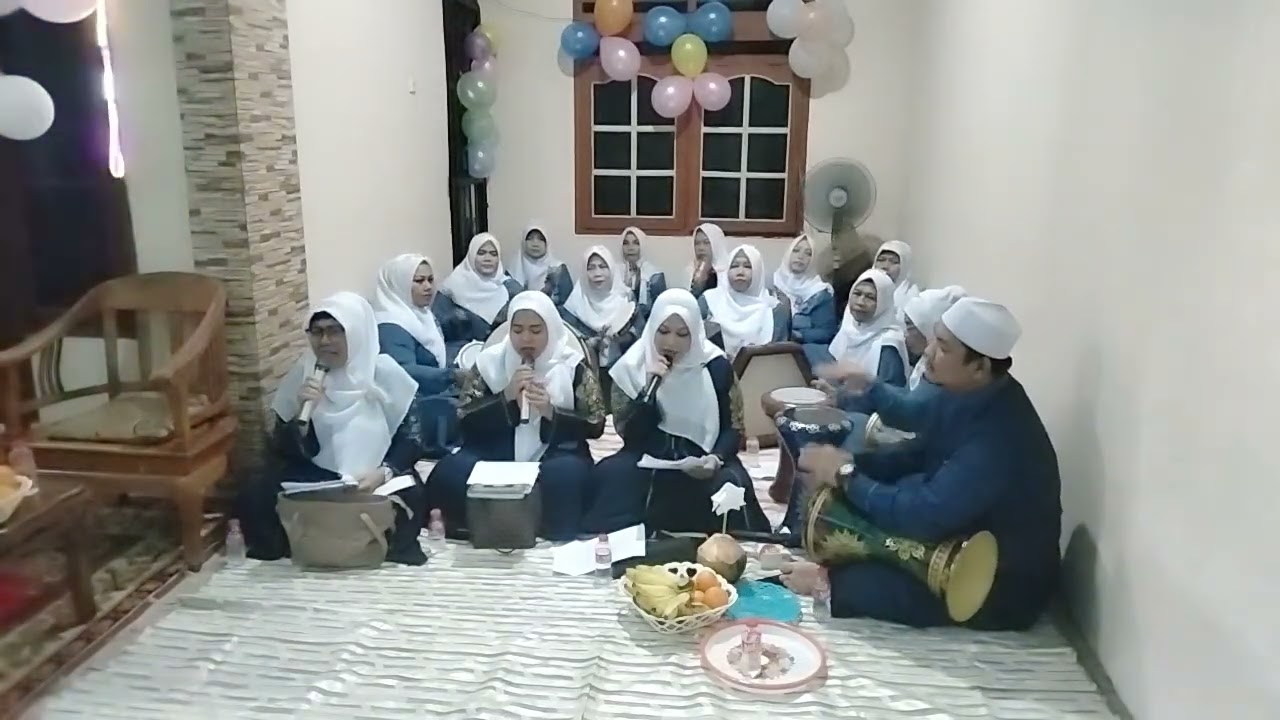 AL ISTIQOMAH DAN USTADZ CHOIR....TAWAKUFAN PENGAJIAN WIRID YASIN RT 05.. ALHAMDULILLAH 