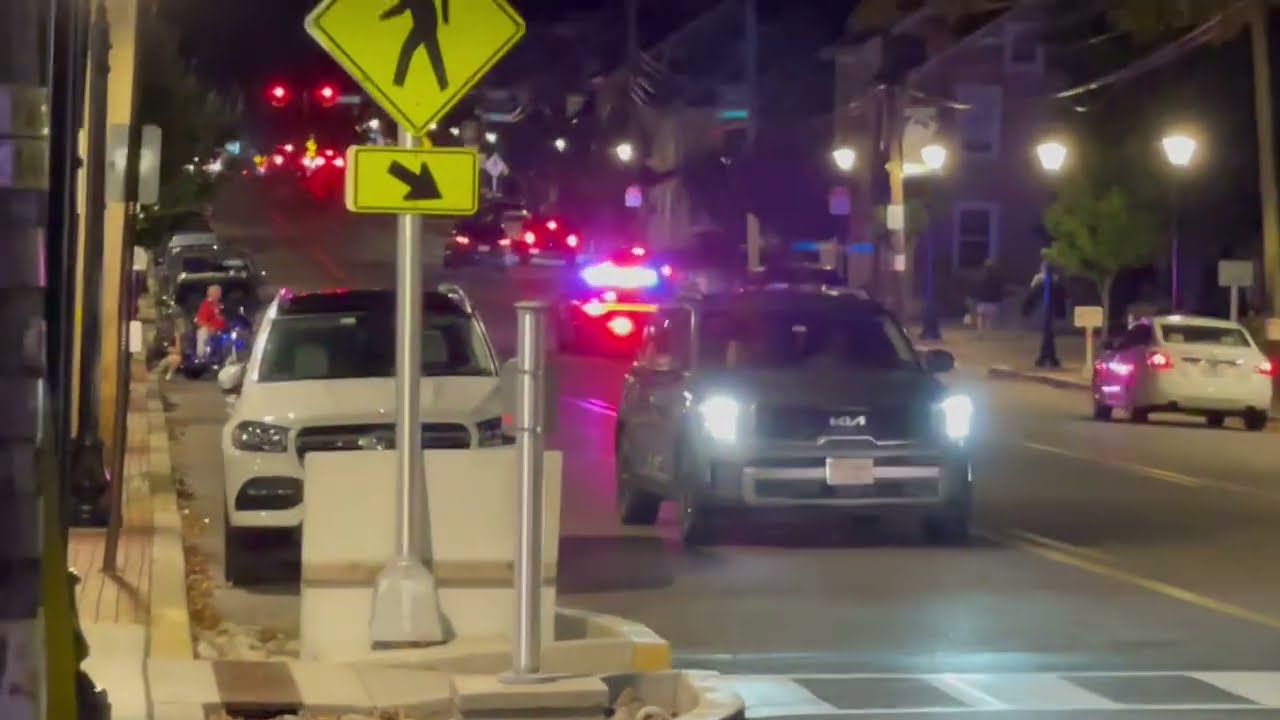 Pennsylvania State Police Responding Code 3 to Officer Assist ￼