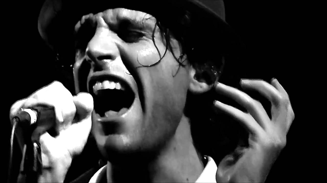The best singing moments of Mika