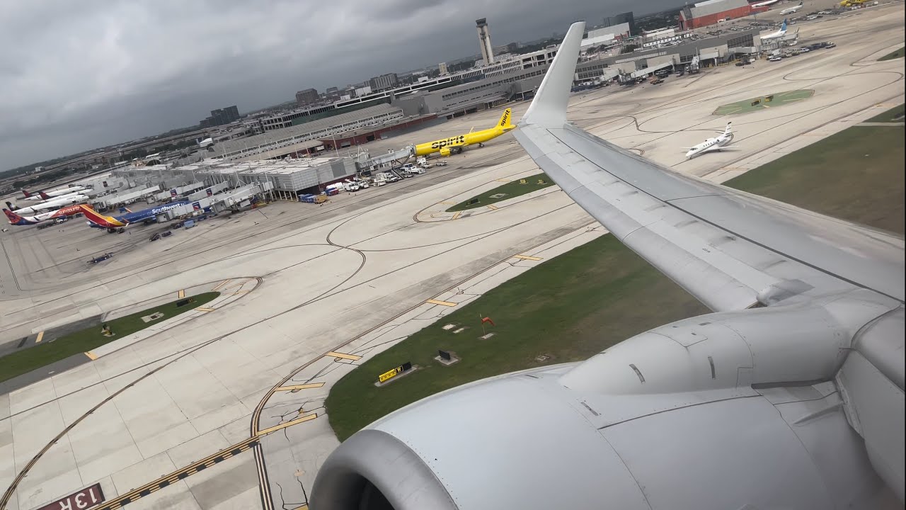American Airlines 737-800 (N996NN) epic takeoff from San Antonio. [4K 60]