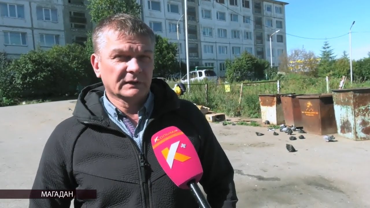 Председатель гордумы Сергей Смирнов изучил проблемы благоустройства во дворе на улице Наровчатова
