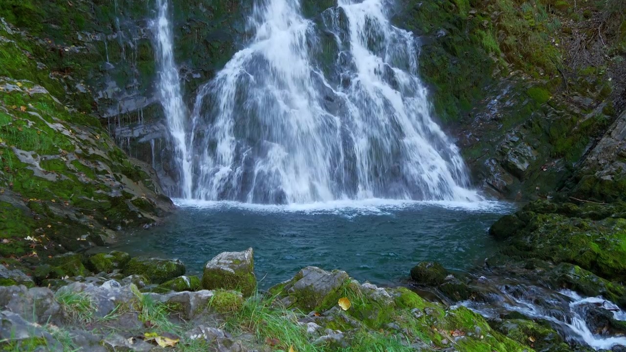 Peaceful Waterfall Sounds 🌿 Nature White Noise for Deep Sleep & Relaxation