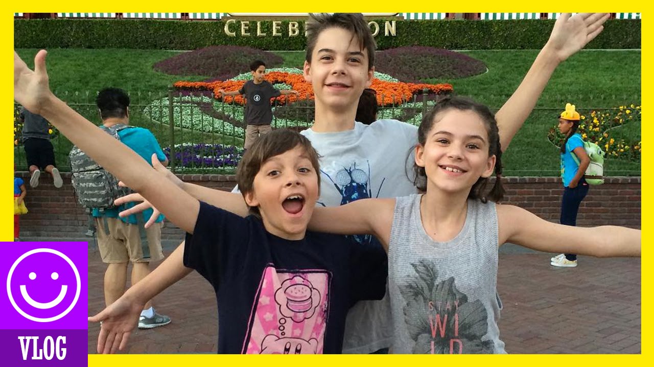SO EXCITED AT DISNEYLAND! |  KITTIESMAMA