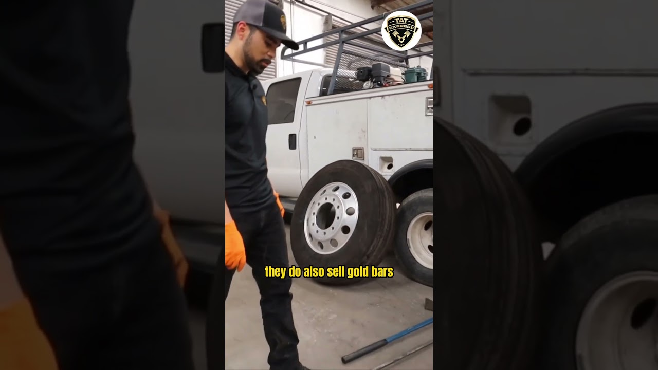 How to change a tire on a 18 wheeler/Tire replacement/ Tire repair/18 wheeler/Semi truck repair shop