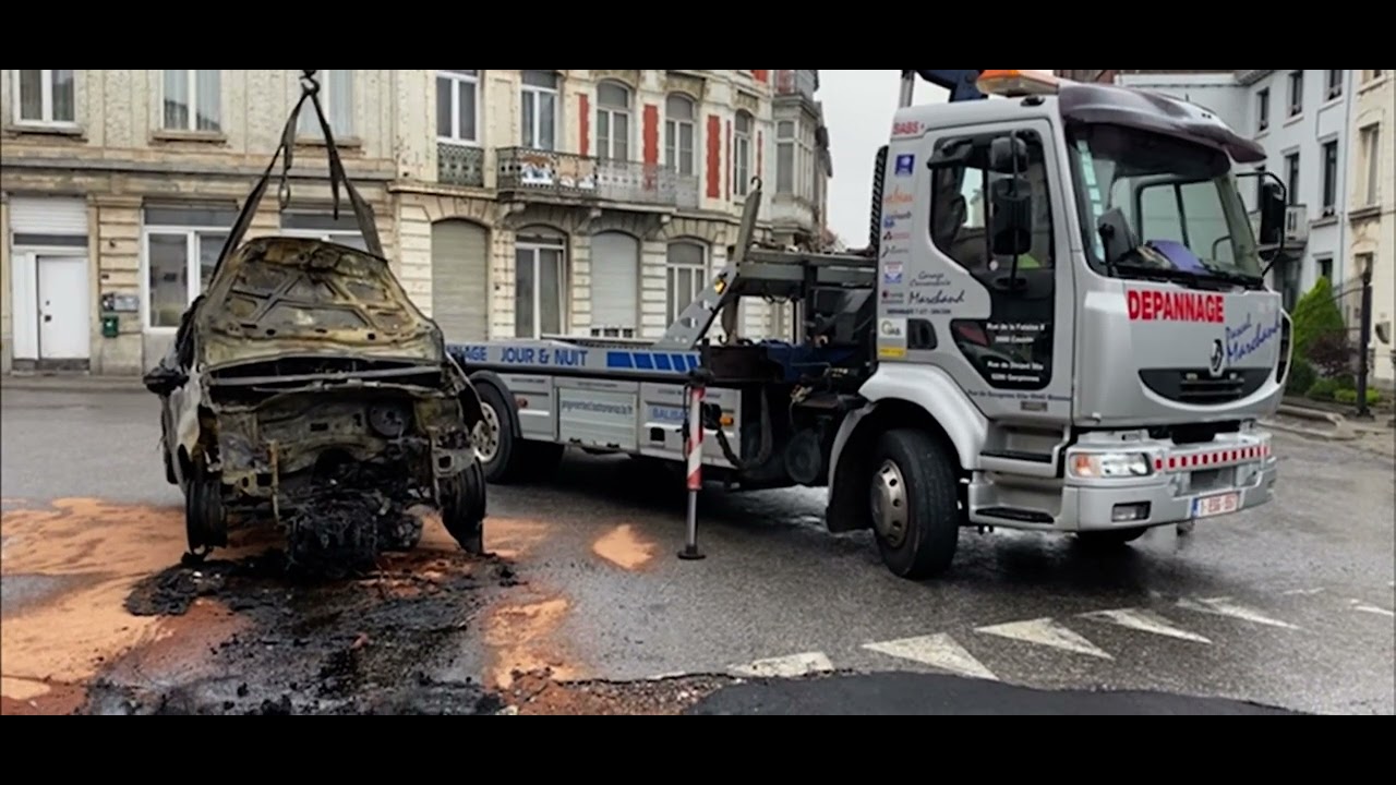 Voiture brûlée, incendie criminel