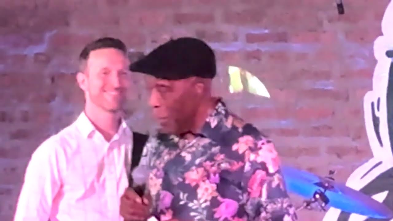 Buddy Guy w/JW-Jones - Hoochie Coochie Man - Live in Chicago - October 2024