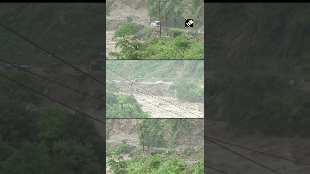 HP: Roads leading to Kullu, Manali, Kasol closed due to landslides in Mandi