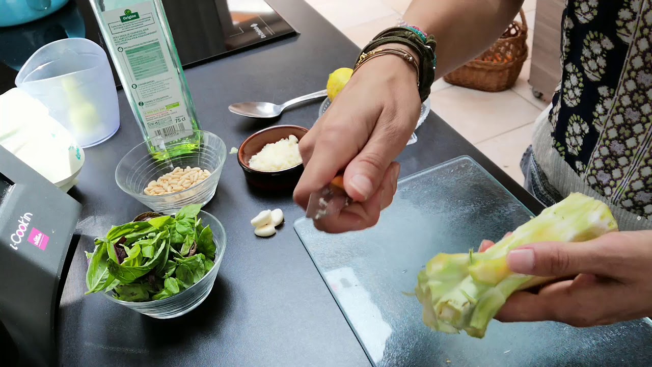 [Série Astuces #2] Comment conserver votre basilic + ma recette ultra-simple de Pesto maison