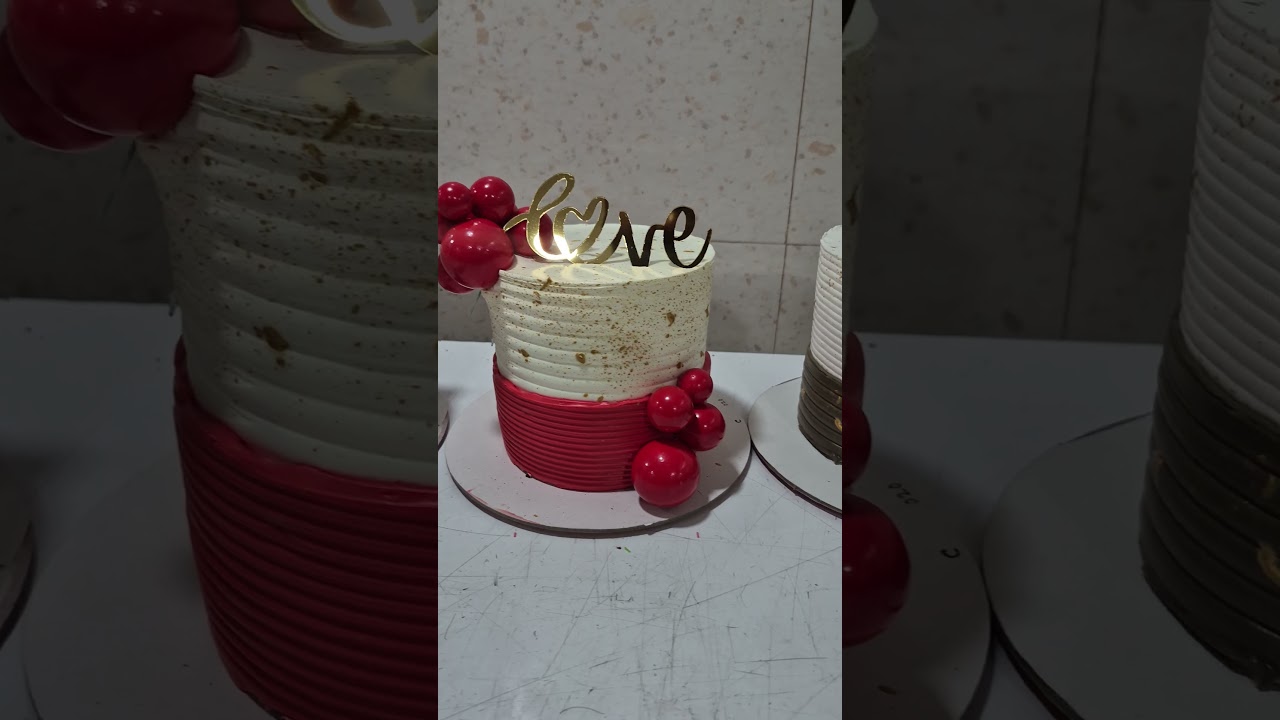 #shortsfeed #rahimcakes #cake #love #birthdaycake #cakedecorating #ansaricake #londoncakedesigner