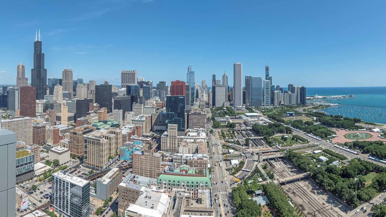 A 4-bedroom, 3-bath penthouse at the South Loop's new Essex on the Park