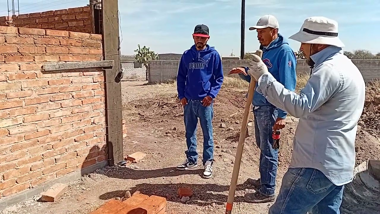 Tengo más de 8 años dedicándome ala albañilería 