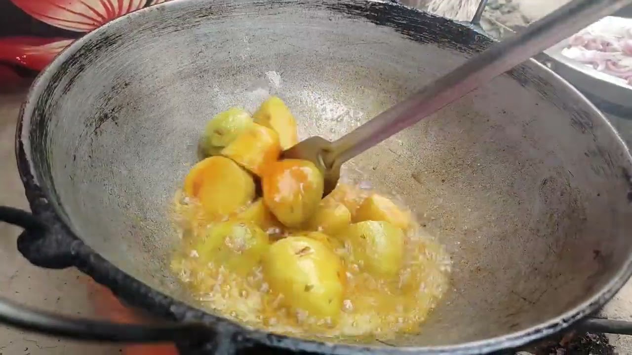 আজকের মেনু গরম গরম ভাত আর চিকেনের তরকারি🤤#@thakurdaschowdhury 