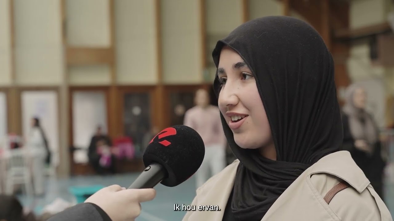 Kinderfeest brengt glimlach tijdens ramadan: “Een maaltijd en een glimlach is genoeg”