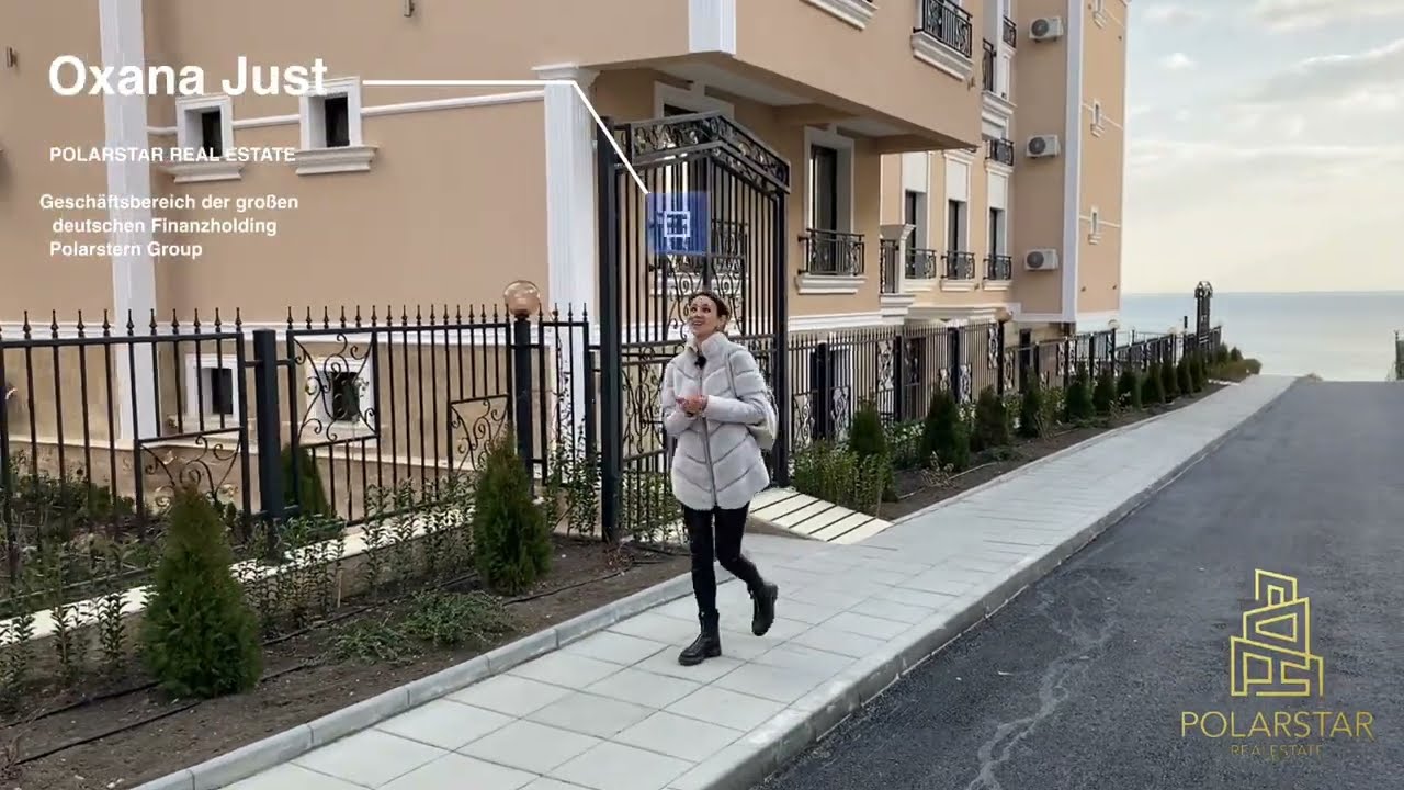 Строительство апартаментов на побережье в Болгарии.