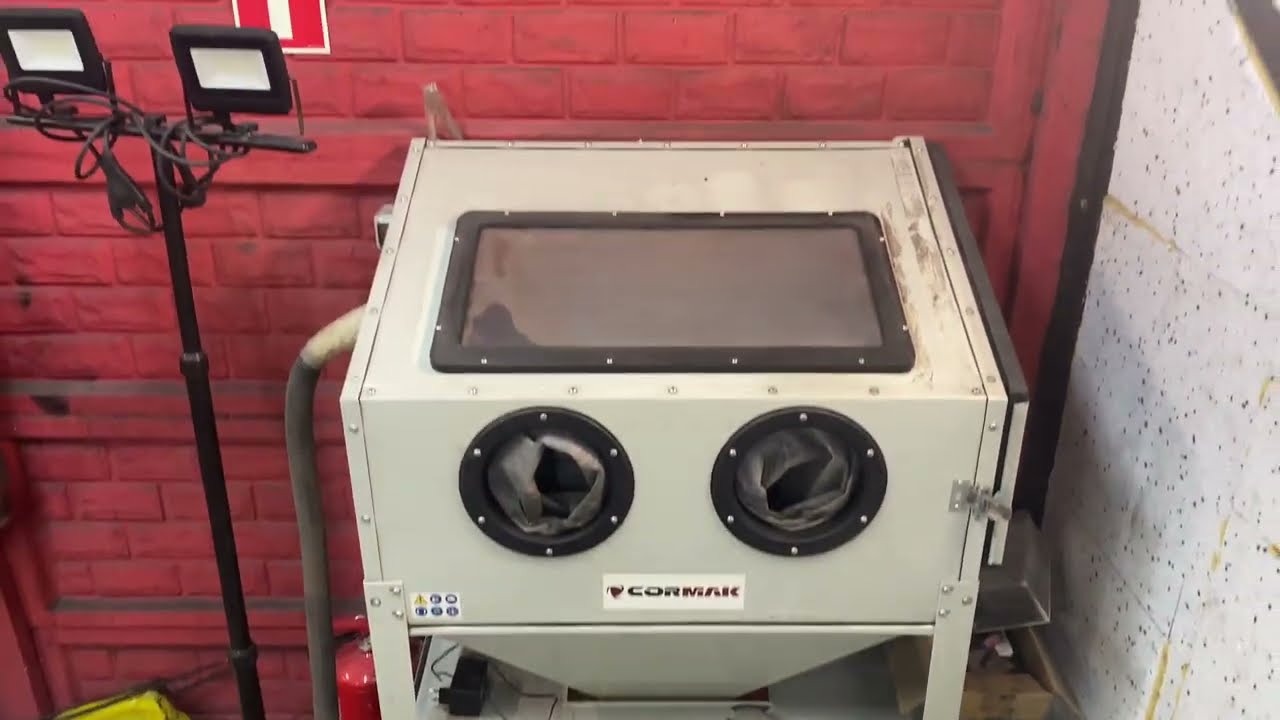 Piaskarka kabinowa 220l. Prezentacja + test.