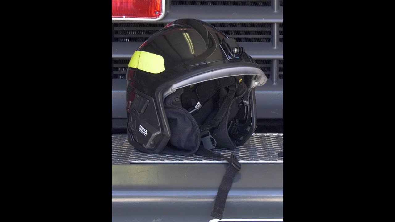 REVIEW: Cairns XF1 vs. Cairns 1044 Fire Helmet