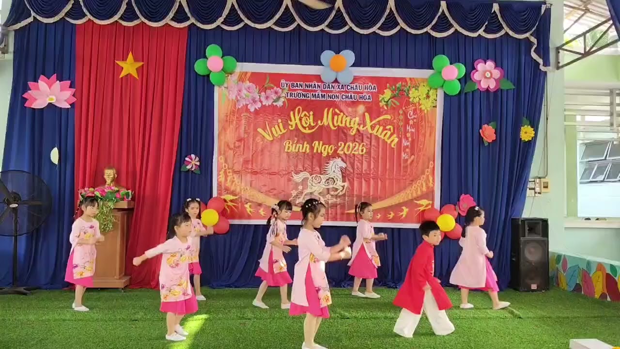 Bảo Anh múa mừng Xuân 2026 - lớp Lá 1