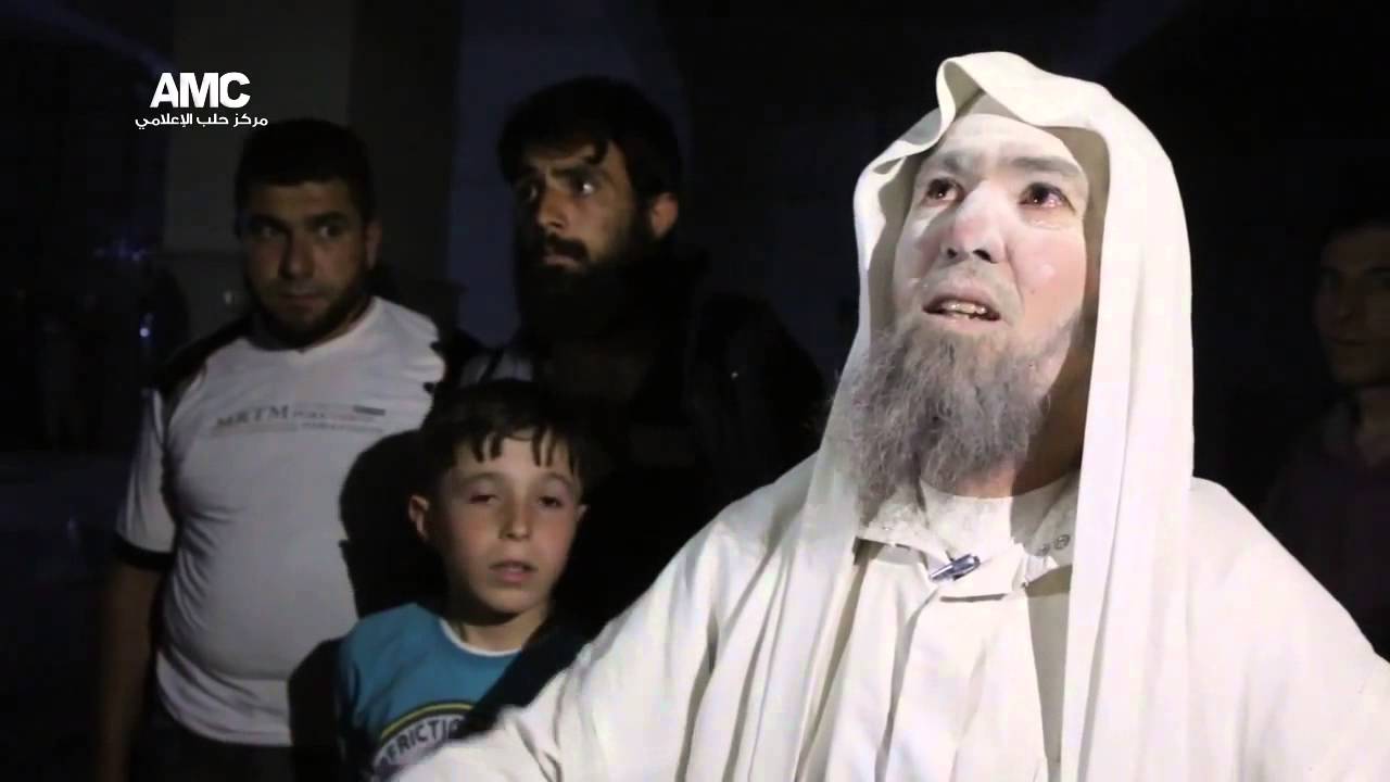 شام حلب حي الأنصاري  كلمة إمام مسجد سعد الأنصاري بعد نجاته من الموت المحتم 22 6 2015