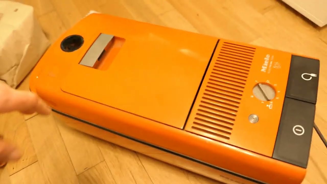 [Aufbereitung] Miele S224 Electronic - Oldtimer Staubsauger von 1980