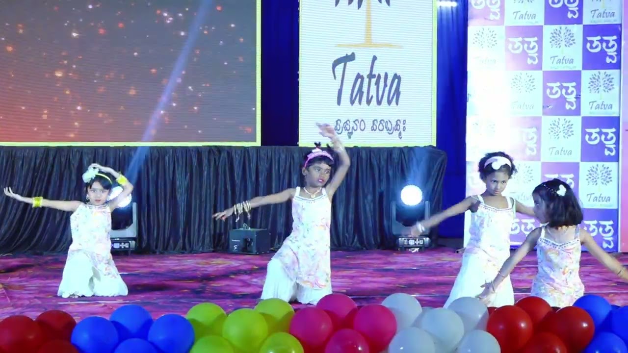 Girls hindi mashup Dance | LKG | TATVA JATRE -2026 |TATVA ACADEMY
