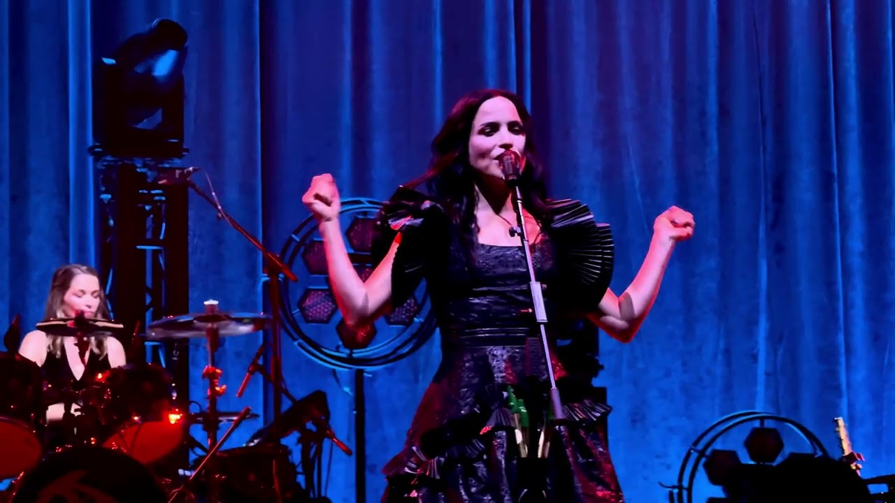 [2024-11-08] The Corrs - 