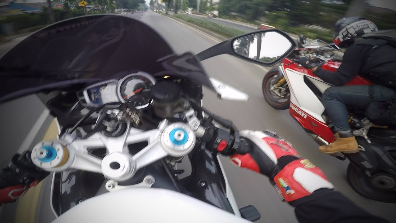 The Pure Sound of Triumph DAYTONA 675R
