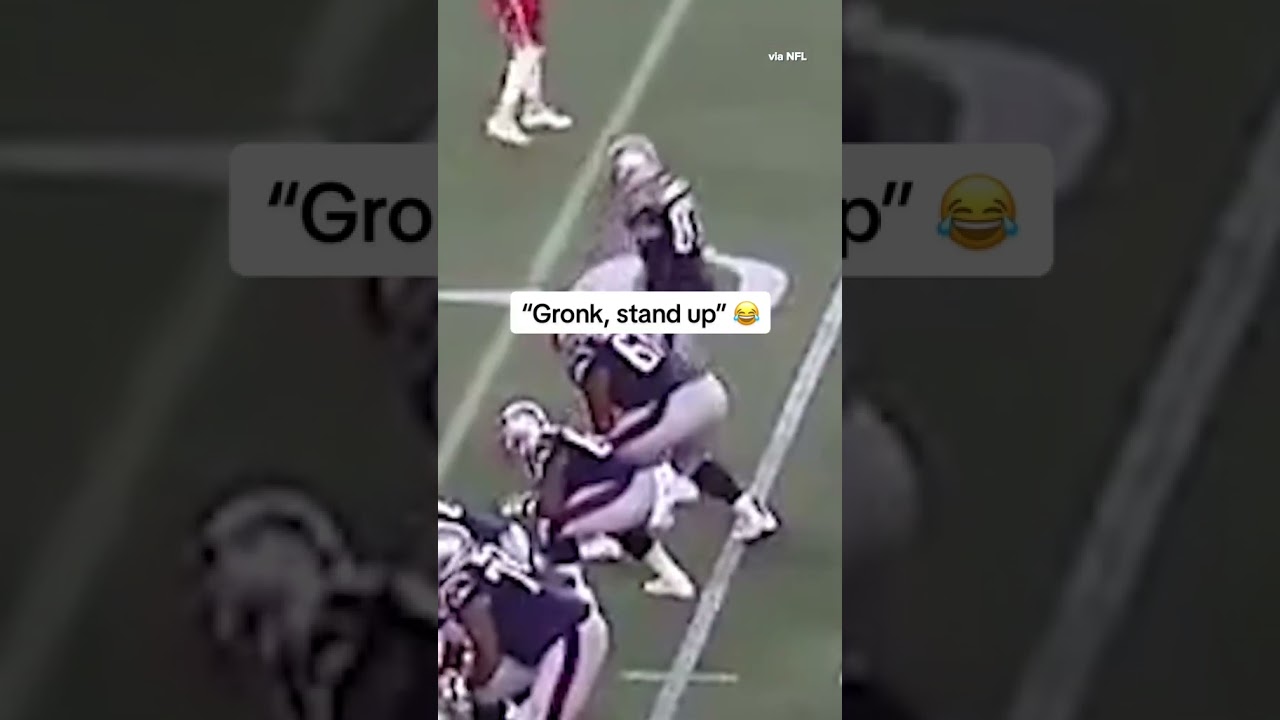When Tom Brady talked, Gronk listened 😂 #shorts